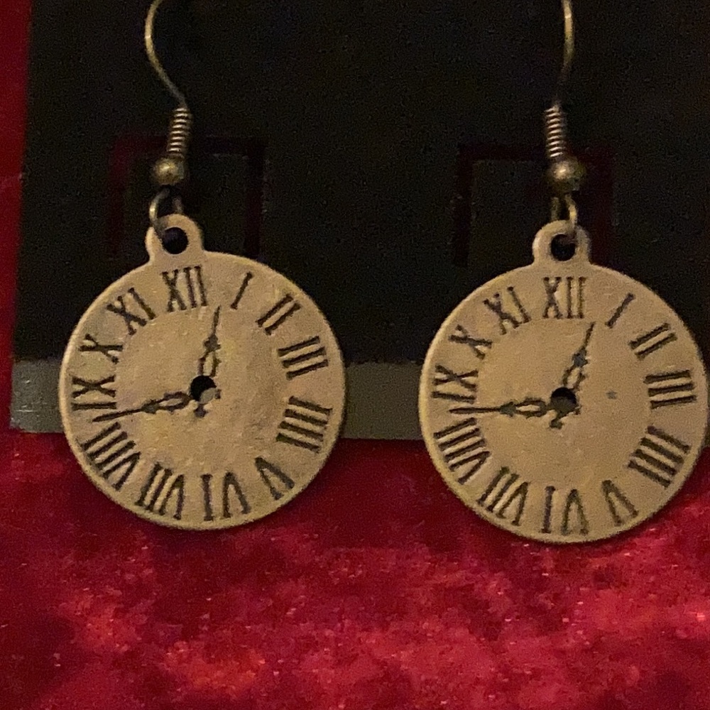 “MEMORIES IN TIME” HANDCRAFTED EARRINGS.